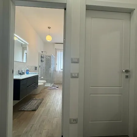 Domus Plinio アパート *