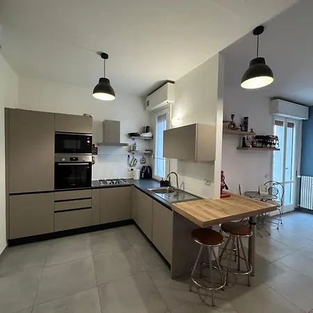 Domus Plinio Lägenhet Modena