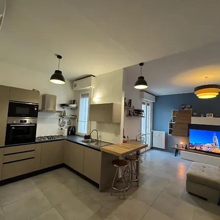 アパート Domus Plinio *