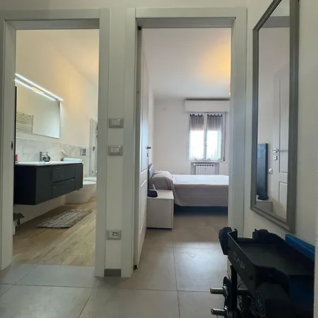 Domus Plinio アパート モデナ